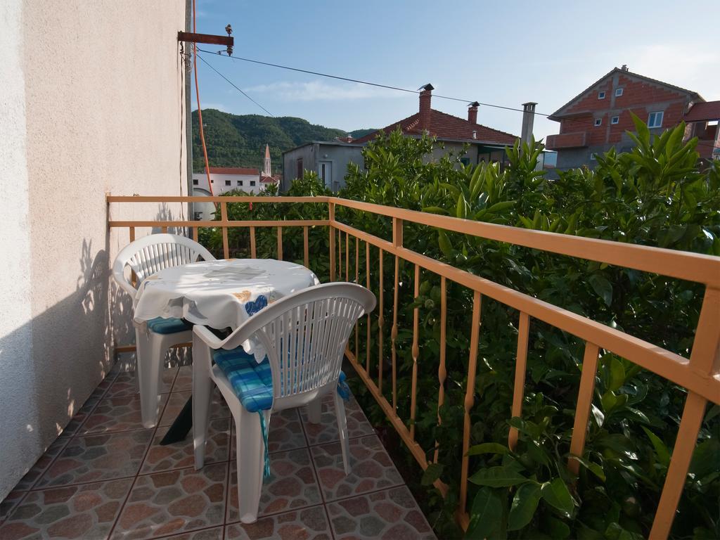 Apartments Srhoj Stari Grad  Dış mekan fotoğraf