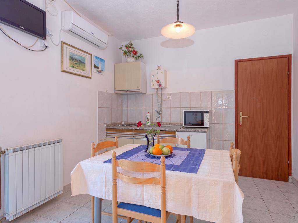 Apartments Srhoj Stari Grad  Dış mekan fotoğraf