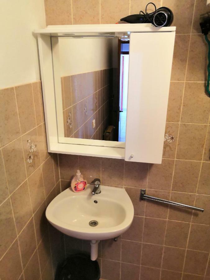 Apartments Srhoj Stari Grad  Dış mekan fotoğraf
