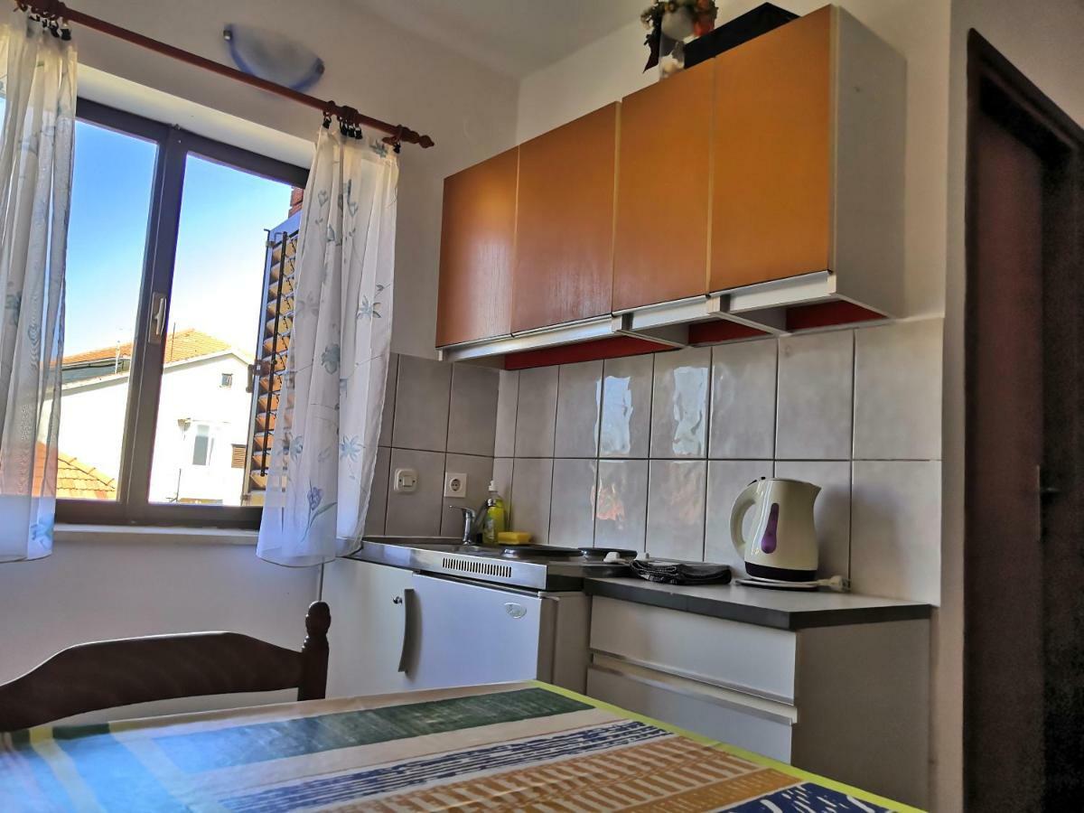 Apartments Srhoj Stari Grad  Dış mekan fotoğraf