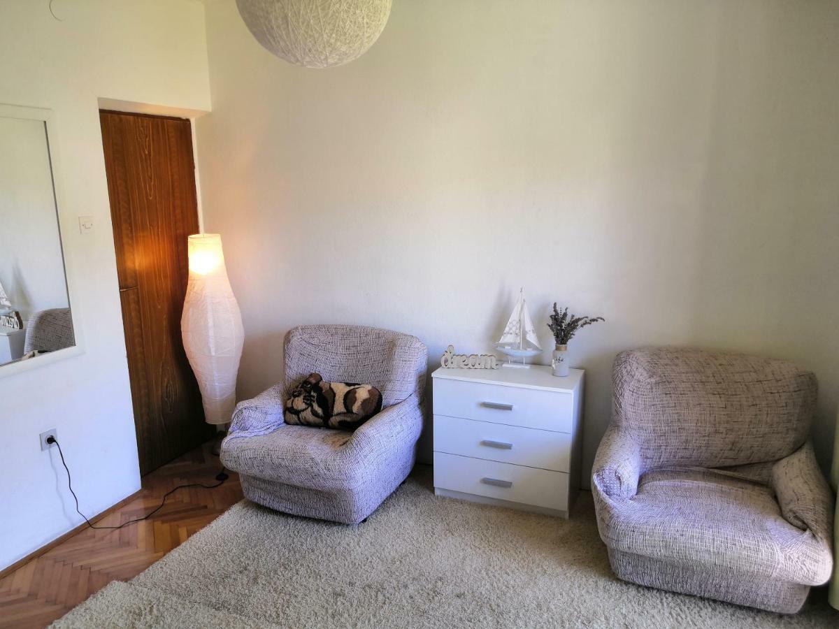 Apartments Srhoj Stari Grad  Dış mekan fotoğraf