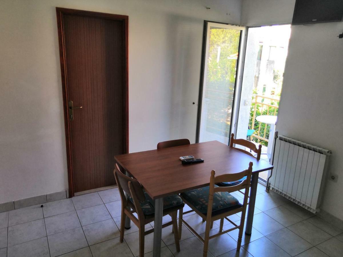 Apartments Srhoj Stari Grad  Dış mekan fotoğraf